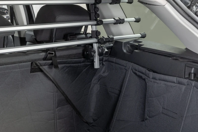 Kofferraum-Schondecke für Hunde mit Stoßstangenschutz und hohen Seiten