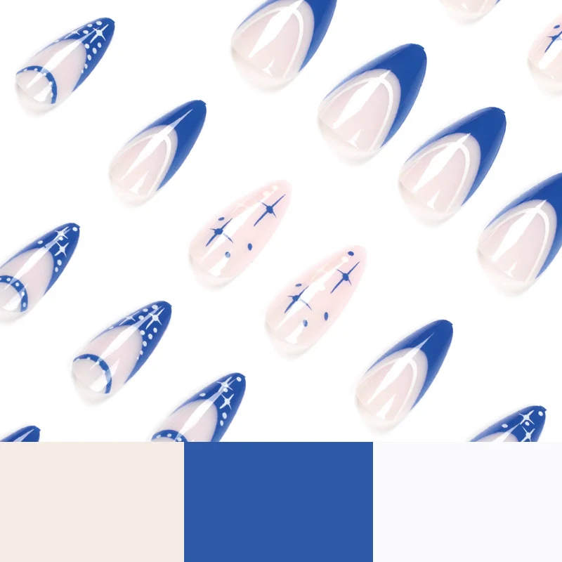 Kreative Kunstnägel mit modernem Design Karnz