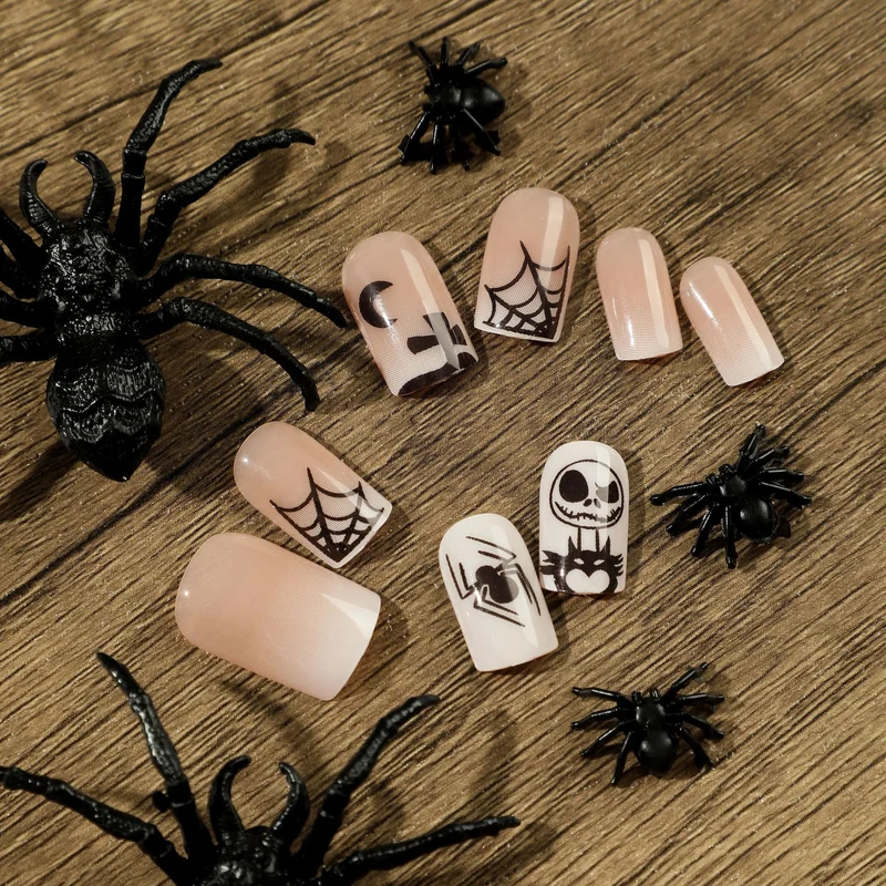 Kreative Halloween Nagelkunst Karnz