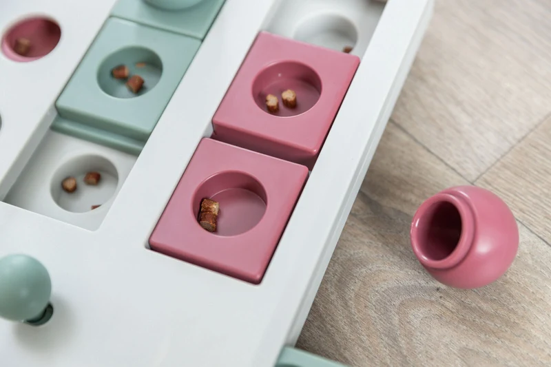 Brain Mover Strategiespiel für Katzen mit 4 Spielmodulen zum Ziehen, Schieben & Schubsen