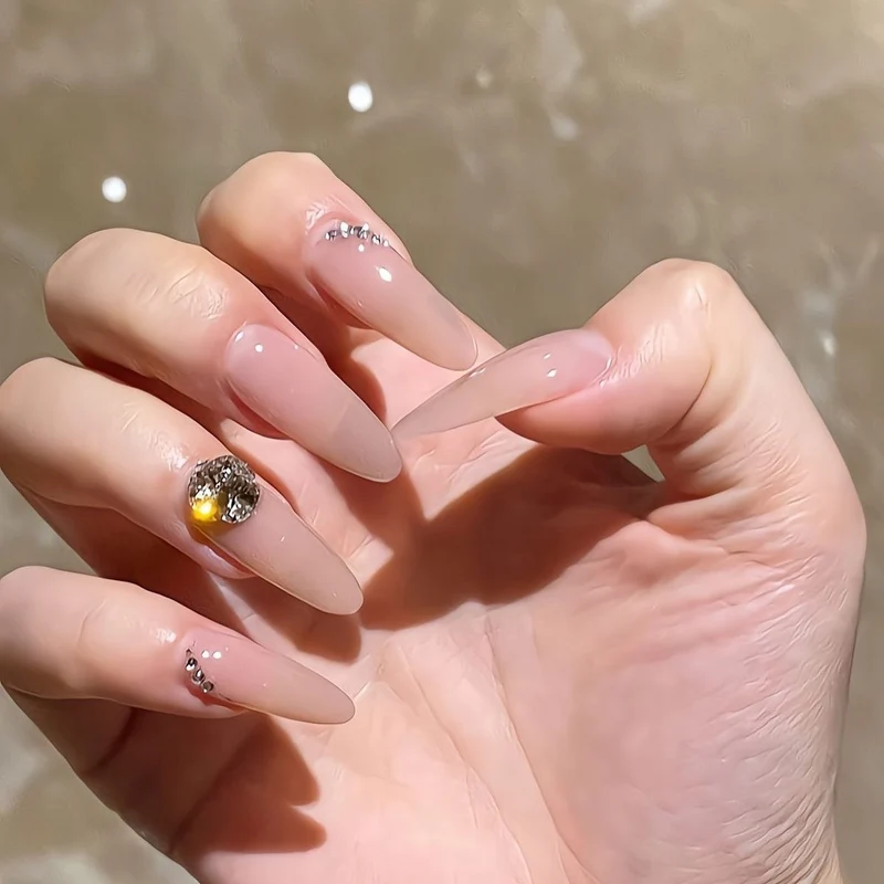 Thematische Nagelkunst Press-On Nägel mit süßen Charakter- und Schleifendesigns Karnz