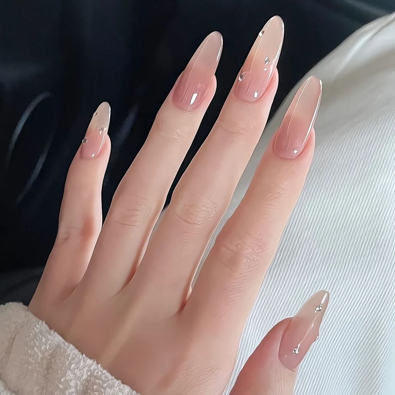 Thematische Nagelkunst Press-On Nägel mit süßen Charakter- und Schleifendesigns Karnz