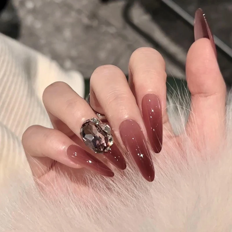 Stylische Press-On-Nageltips mit Leopardendesign Karnz