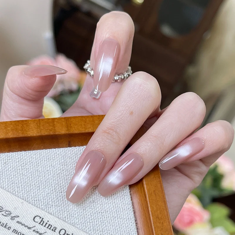 Stylisches Press-On Nagel-Set mit eleganten Glitzerakzenten Karnz