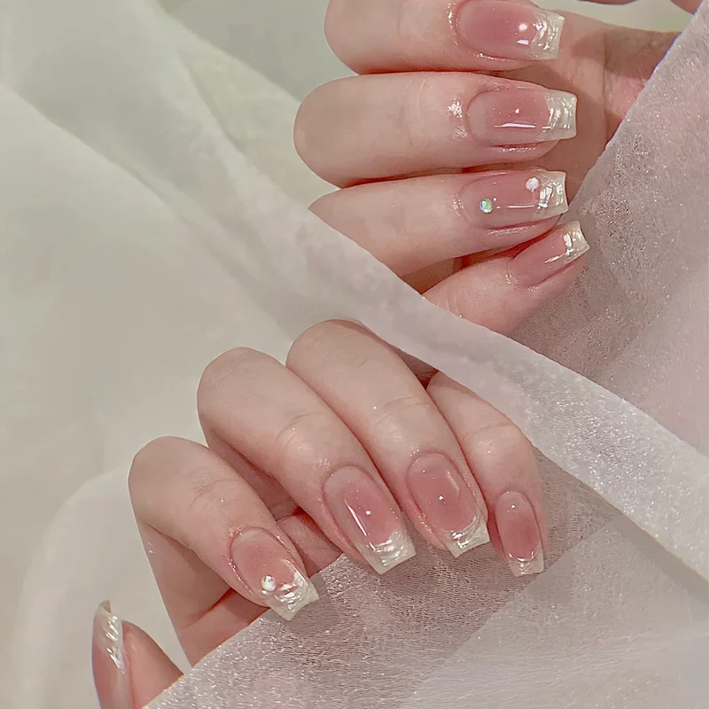 Premium mit Strass verzierten Press-On Nägel Karnz