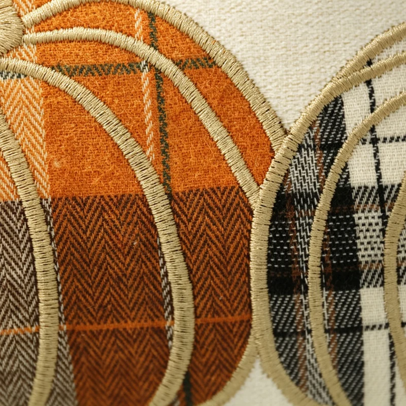 Besticktes Herbst-Pumpkin-Dekokissen