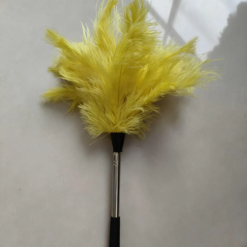 Ausziehbarer Straußenfeder-Staubwedel, 120 cm