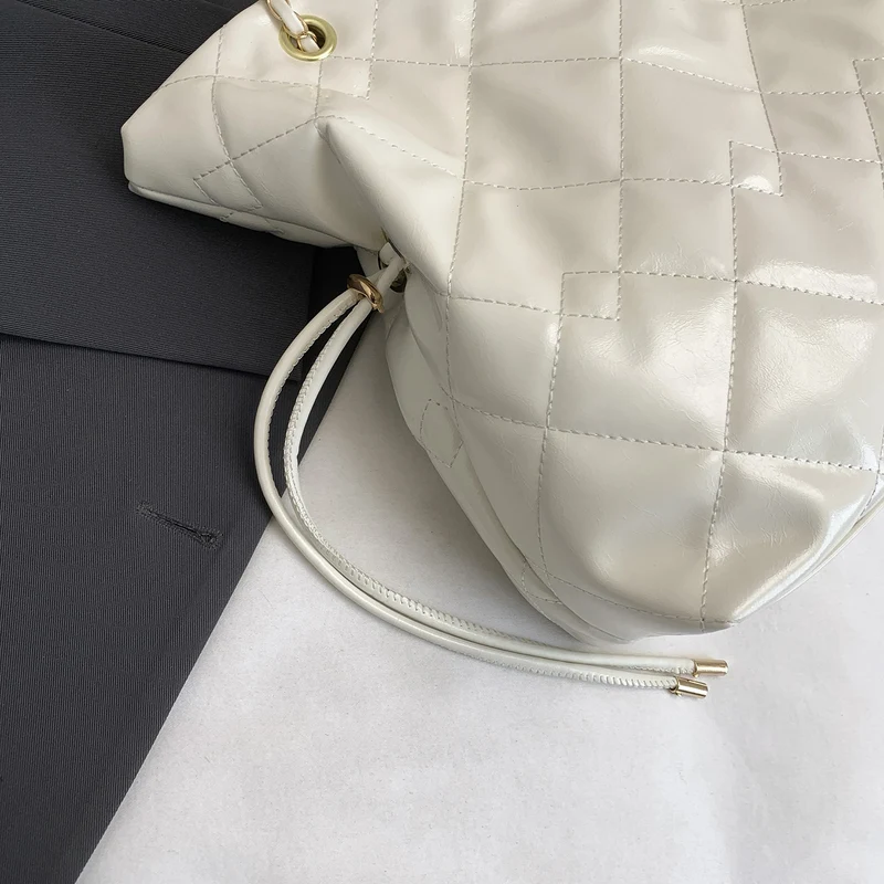 Gepolsterte Lackleder Schlafftragetasche