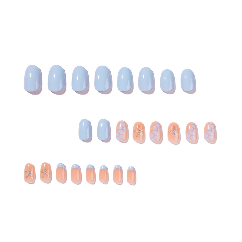 Kunstvolle und elegante Nagelkunst Karnz