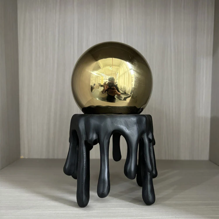 Innovative Decorative Sculpture