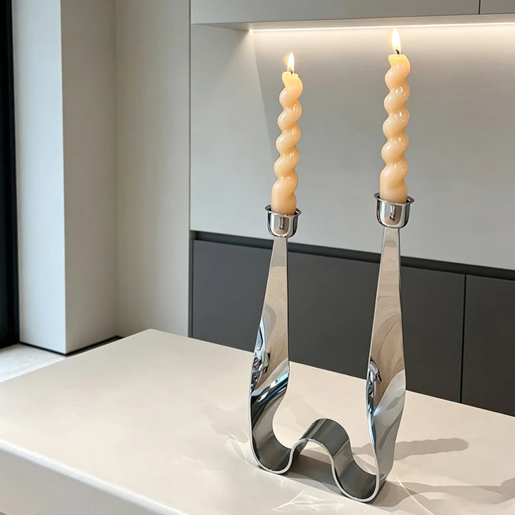 Eleganter Drehdesign Kerzenhalter