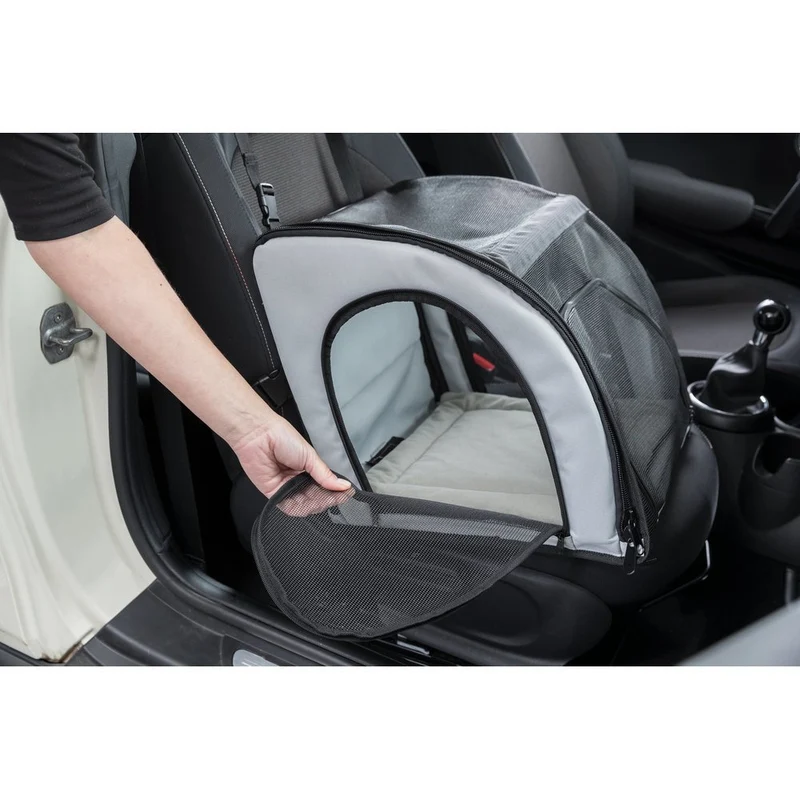 Hundeautositz mit Netzeinsätzen