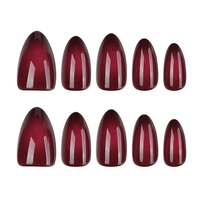 Elegante Stiletto-Nägel mit sanftem Farbverlauf Karnz