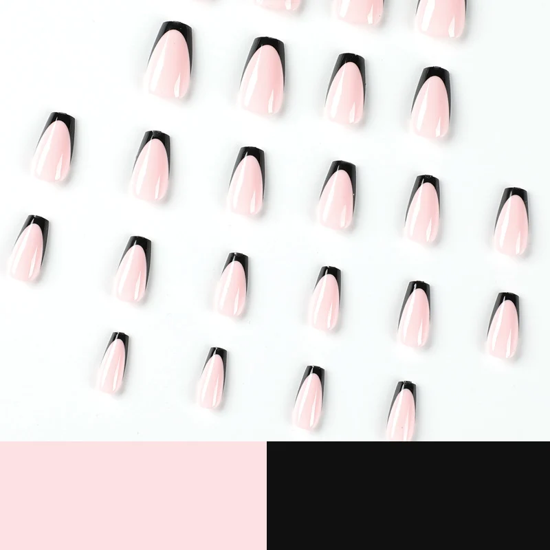 Elegante Stiletto-Nägel mit kontrastierendem French-Tip Karnz