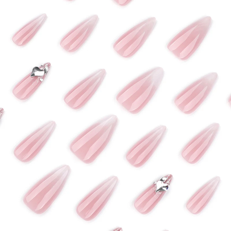 Elegante Stiletto-Kunstnägel mit Glitzerakzenten Karnz