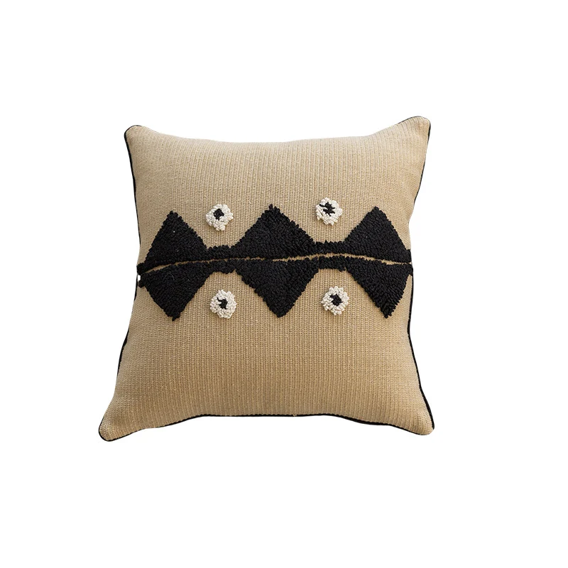 Strukturierter tribal-inspirierter gestrickter quadratischer Akzentkissen mit erhöhtem getuftetem Diamantmotiv