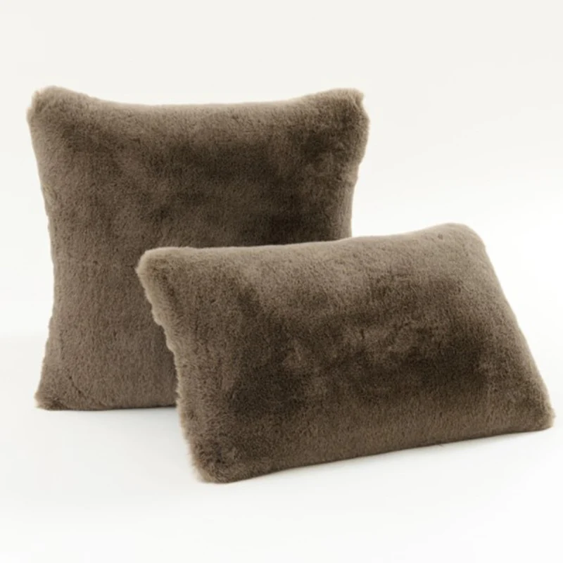 Plüsch-Faux-Fur-Quadrat- und Lendenkissen-Set mit weichem Mikrofaser-Rücken