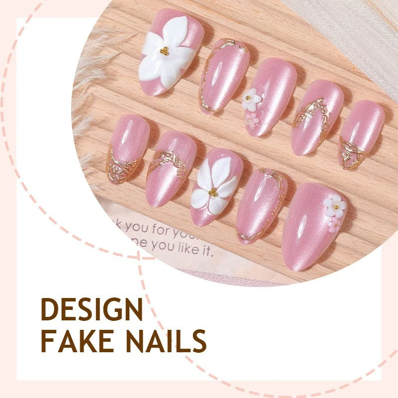 Kunstnagelset mit eleganten Blüten- und Glitzerzeichnungen Karnz
