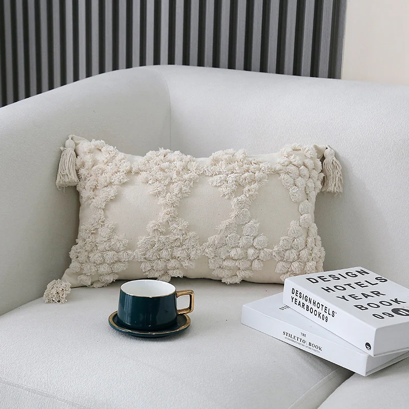 Bohemian tufted Baumwolle Lendenkissen mit clusterfringe Textur und Eckenquasten