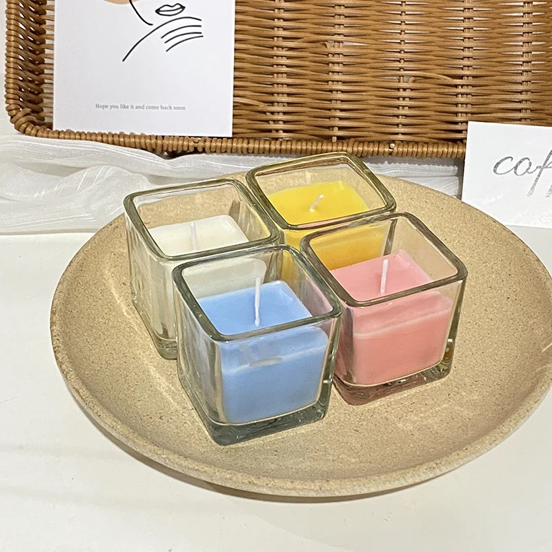 Quadratische Glas-Teelicht Duftsojawachskerze mit Baumwolldocht Minimalistisches Gefäß