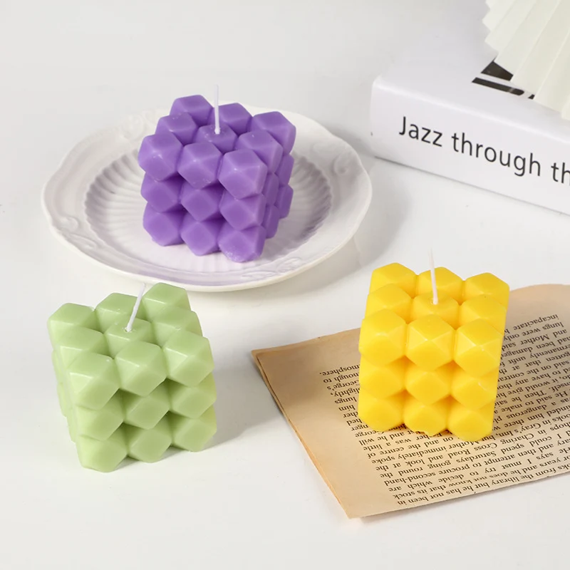 Geometrische Wabenwürfel Skulpturale Sojawachskerze