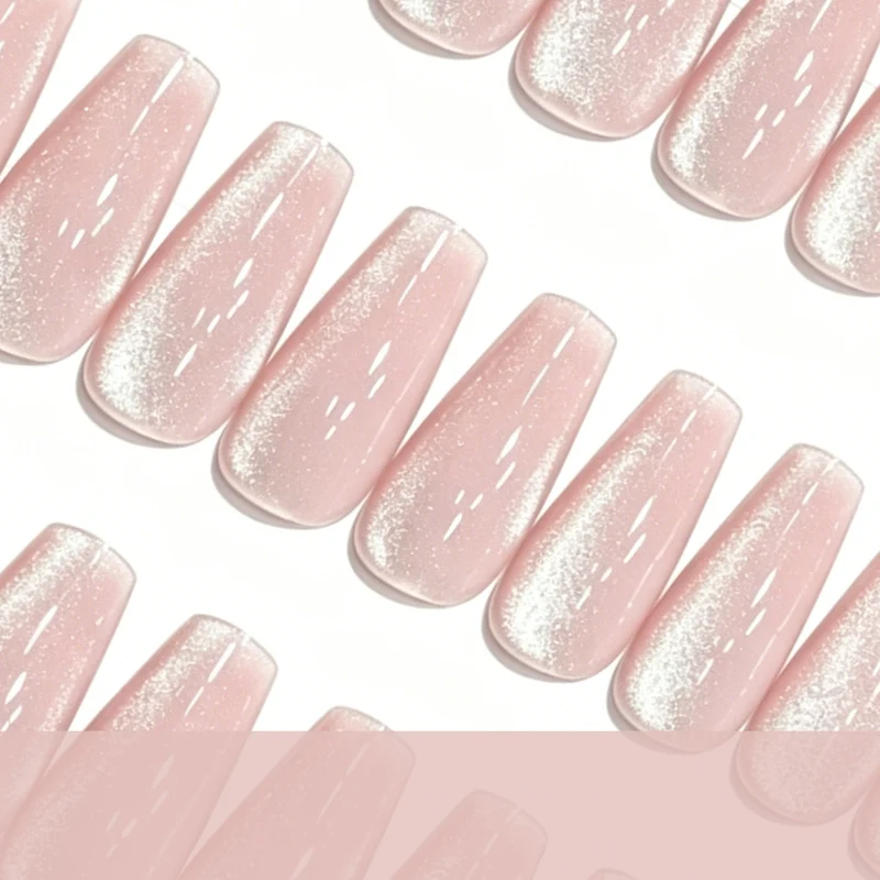 Glamouröser Glitter Ombre Nagelkunst Karnz