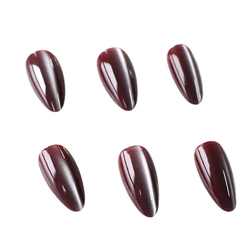 Glamouröse Gel-Nagelkunst Karnz