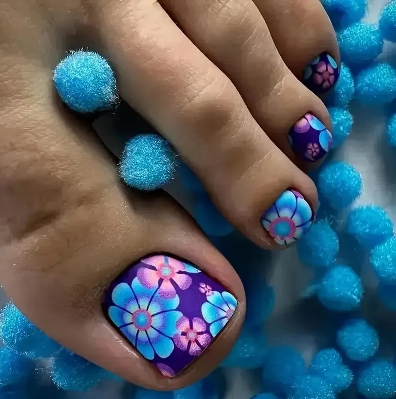 Florales Nageldesign Verbesserungen Karnz