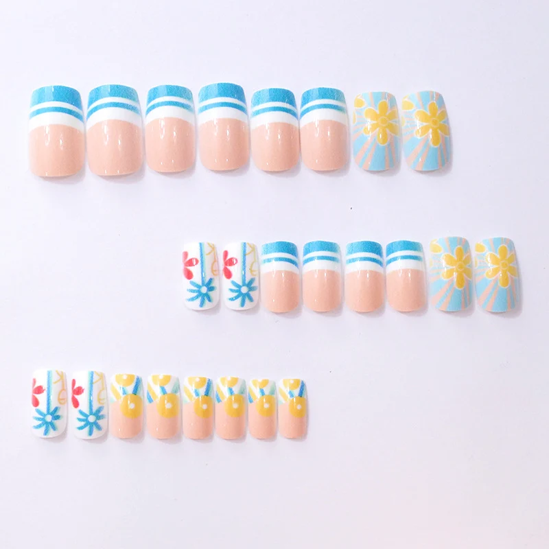 Florales Nagelkunst Design Set Karnz