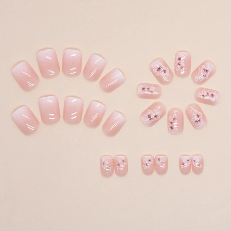 Florales Nageldesign Karnz 1789915033