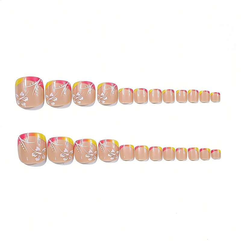 Blumeninspiriertes Nageldesign Karnz