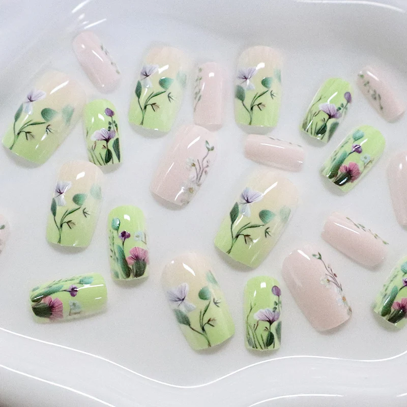Floral Artistry Acrylnagelverbesserungen Karnz