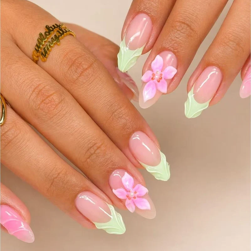 Floral Art Nageldesign Karnz