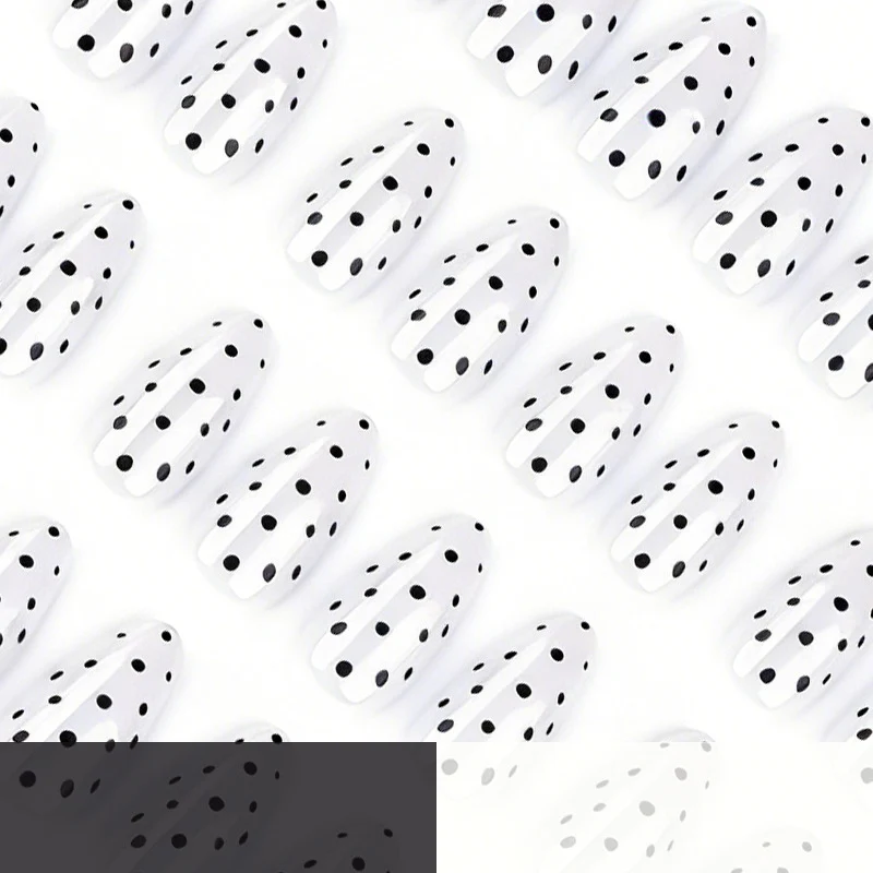 Elegante Polka Dot Press-On Nagelverstärkungen Karnz