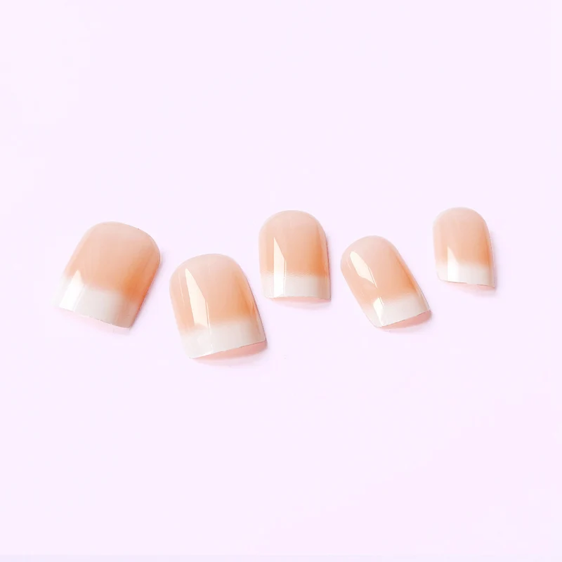 Elegante natürliche Nagelverstärkungen Karnz