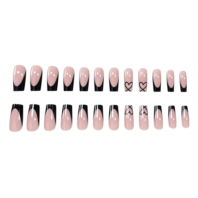 Elegantes herzgemustertes Acryl-Nageldesign Karnz