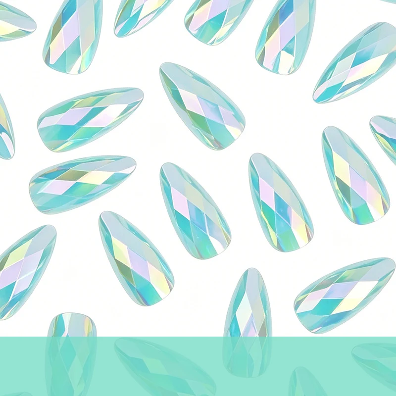 Elegante geometrische Design Nagelkunst Erweiterungen Karnz