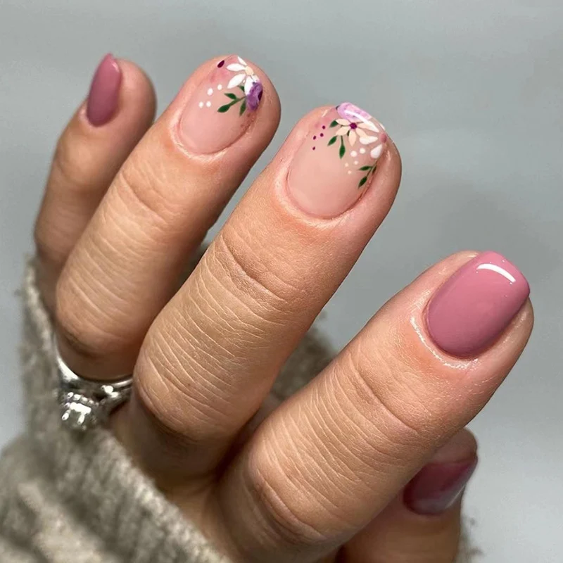 Elegante florale Nagelkunstverzierungen Karnz 1789915696