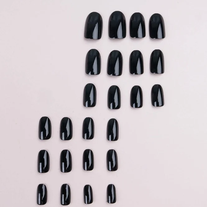 Elegante Mandel-förmige Nagelverlängerungen Karnz