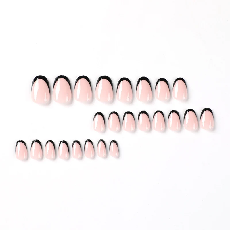 Elegante mandelförmige Nail Art Verbesserungen Karnz