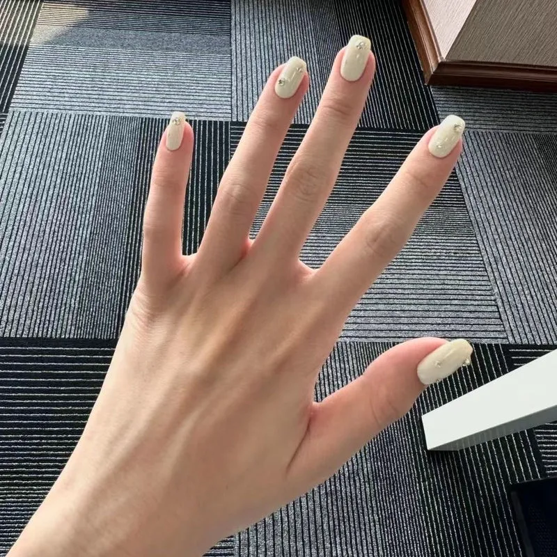 Dekorative Strass-Acryl-Nagelerweiterungen Karnz 1789915995