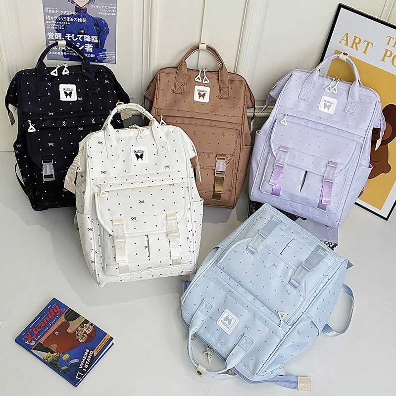 Stylische Multi-Taschen Karnz