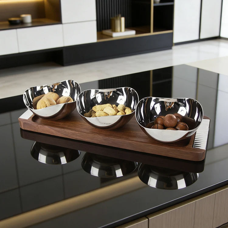 Modernes Snackschüssel-Set aus Edelstahl mit Servierplatte