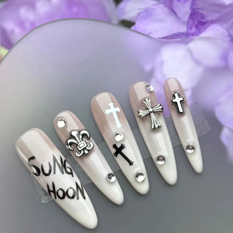 Dekorativer 3D Nagelkunst-Kit Karnz