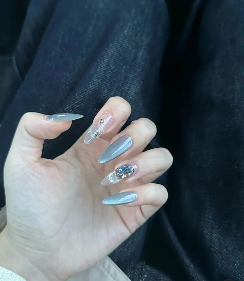 Dekorativer 3D Nagelkunst-Kit Karnz