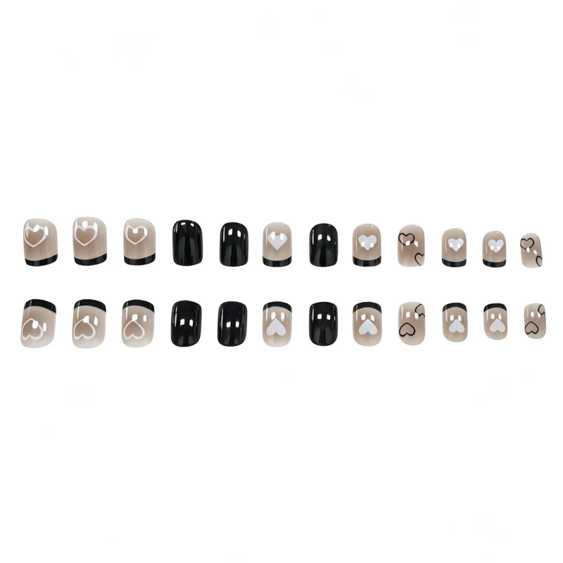 Kreative Herzmuster-Nail Art Verbesserungen Karnz