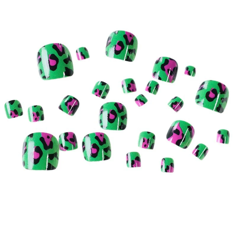 Kreative Tiermuster Nagelkunst Karnz