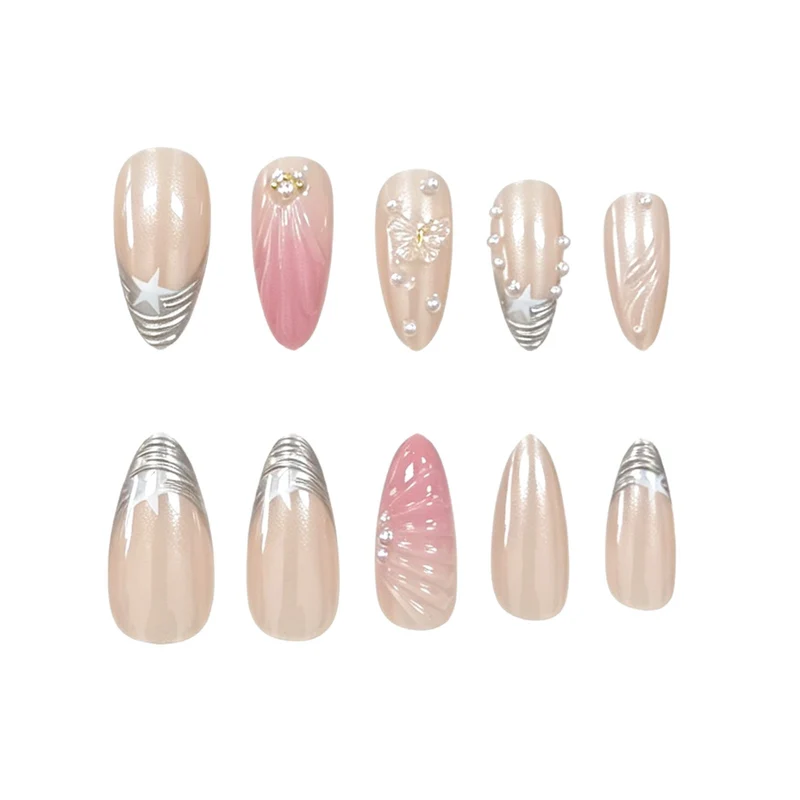 Künstlerische Nagelkunst Karnz