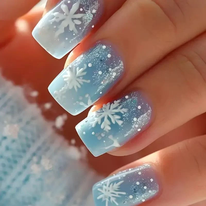 Künstlerische Frosted Winter Nagelkunst Karnz