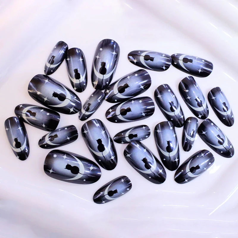 Künstlerische katzeninspirierten Nagelkunst-Erweiterungen Karnz